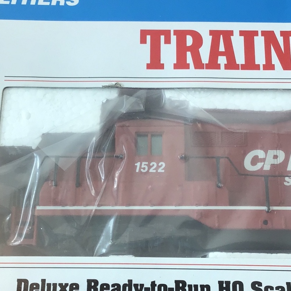 Walthers Trainline CP Rail Locomotive Model 1522. NIB. - Picture 9 of 9